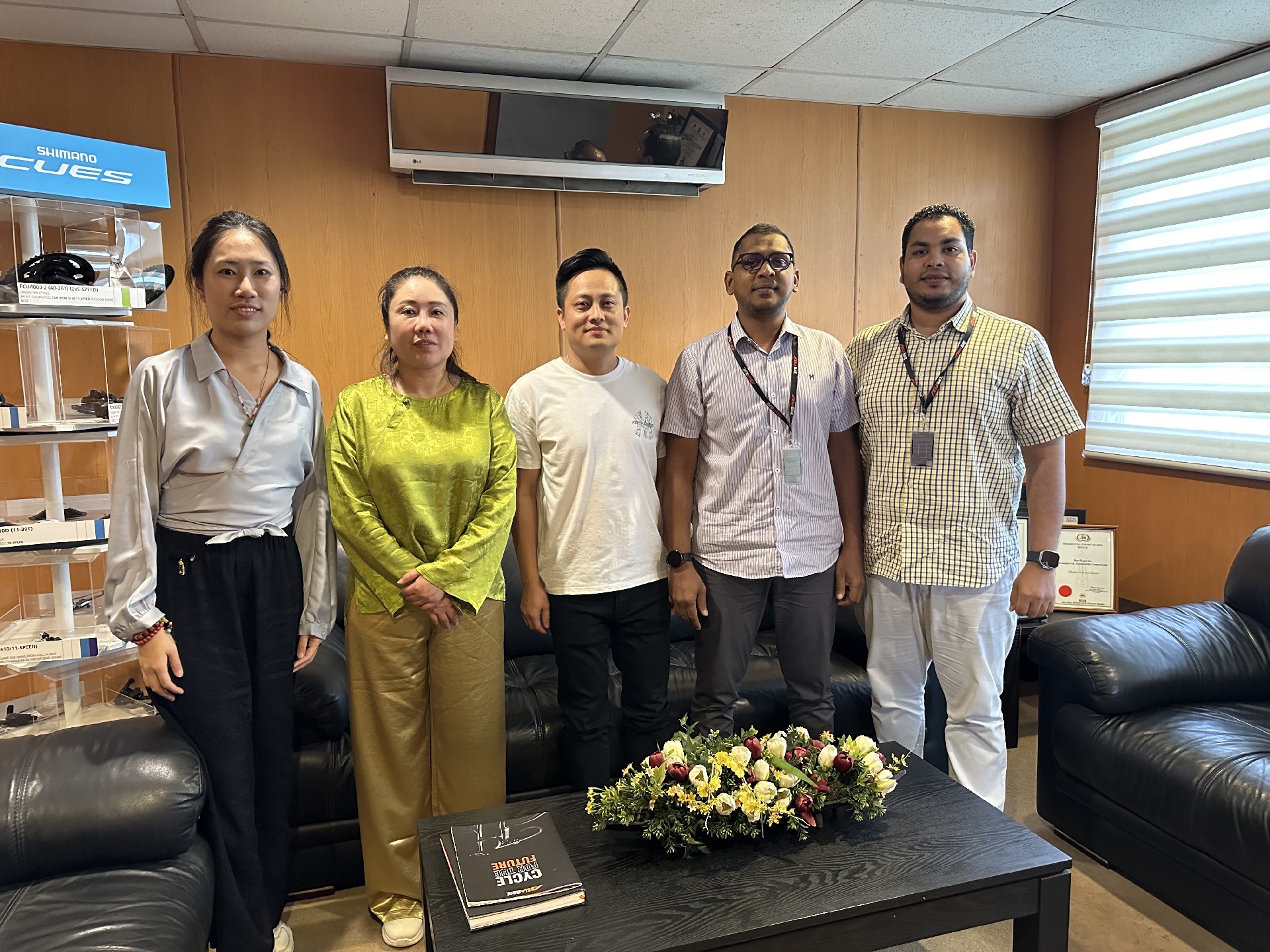 跨越海洋的色彩之旅，為斯里蘭卡客戶提供專業(yè)涂裝方案